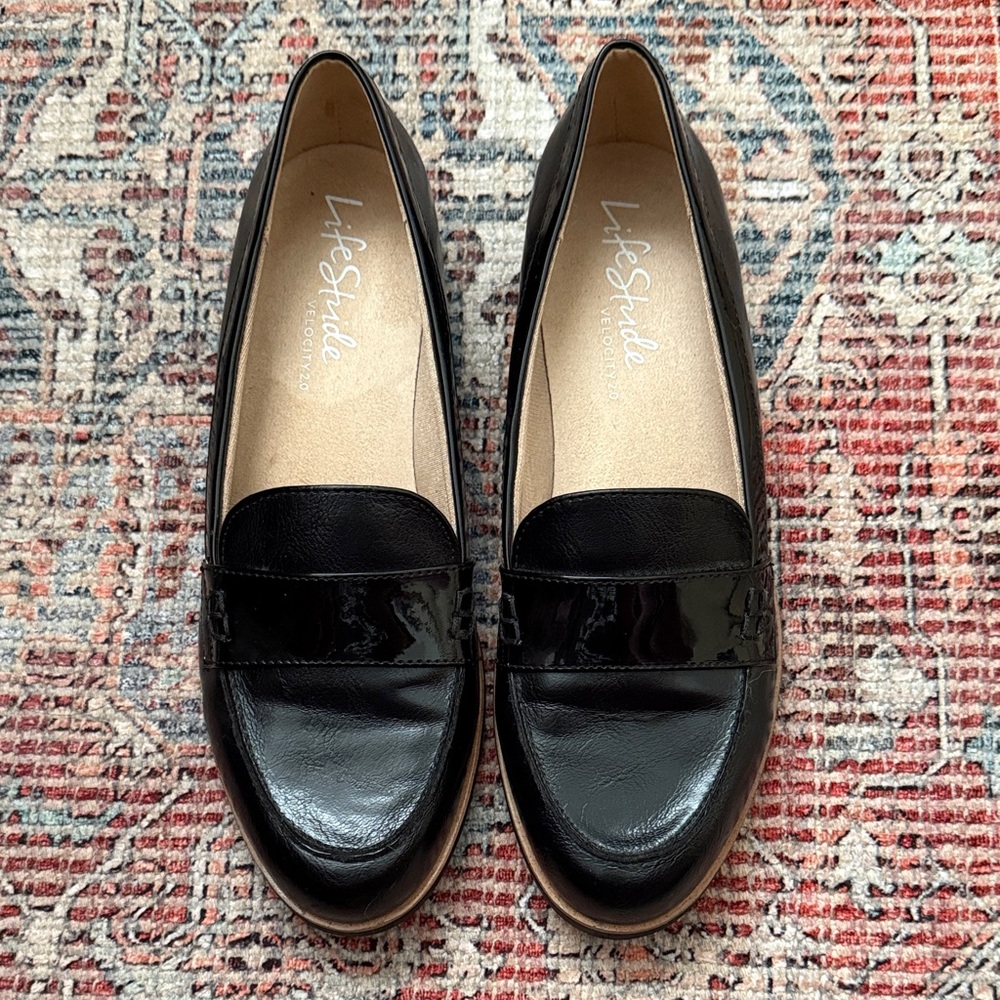 Life Stride Women's Classic Black Loafers